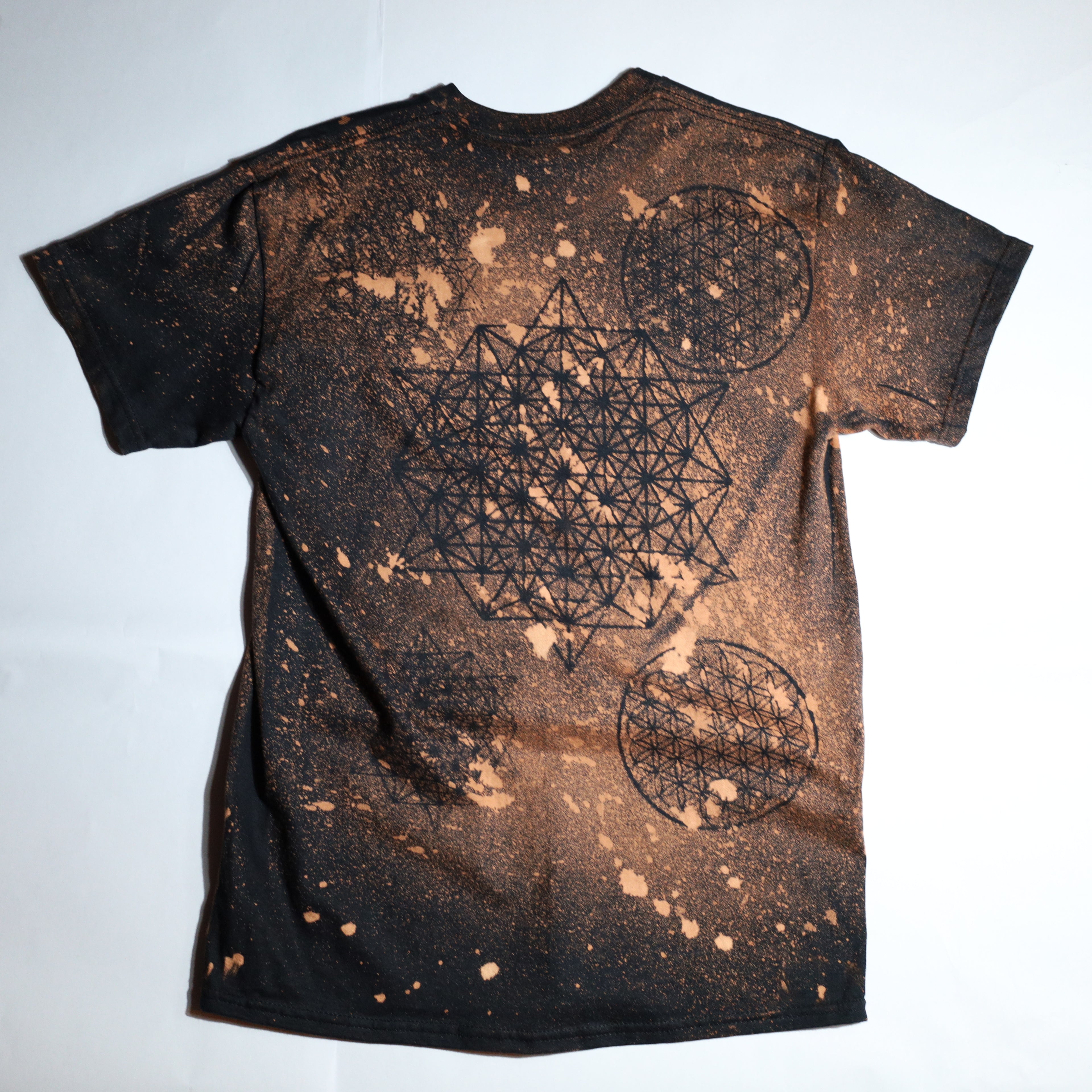 Sacred Geometry Designed T-shirt 11 of 50 MEDIUM (Tetrahedron 64 Star)