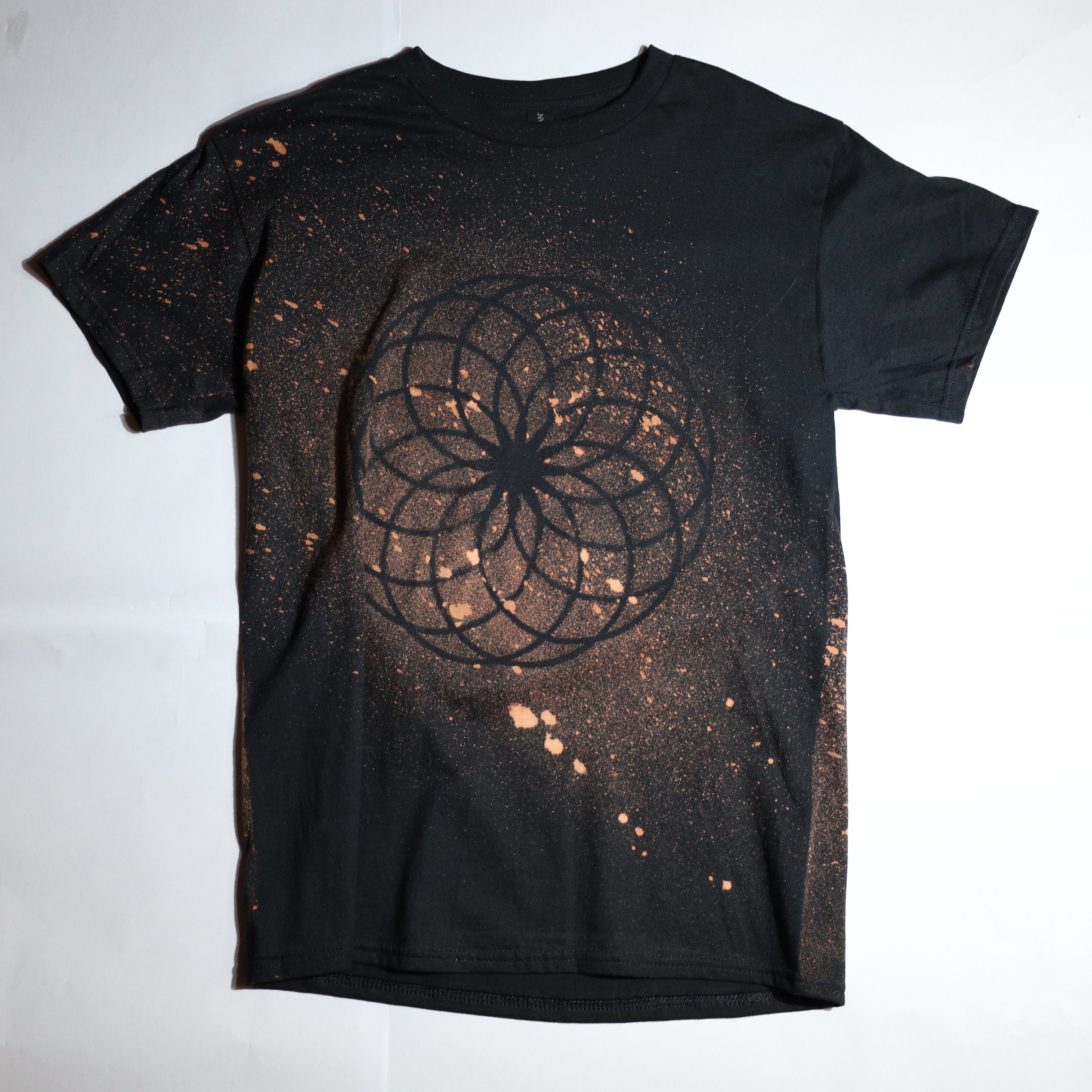 Sacred Geometry Designed T-shirt 2 of 50 MEDIUM (Seed of life)